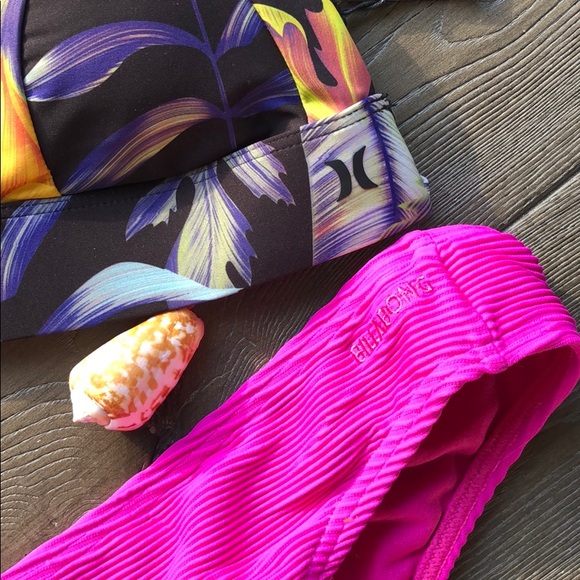 🌴🌼HURLEY- FLORAL BIKINI SET🌼🌴 - Picture 9 of 12